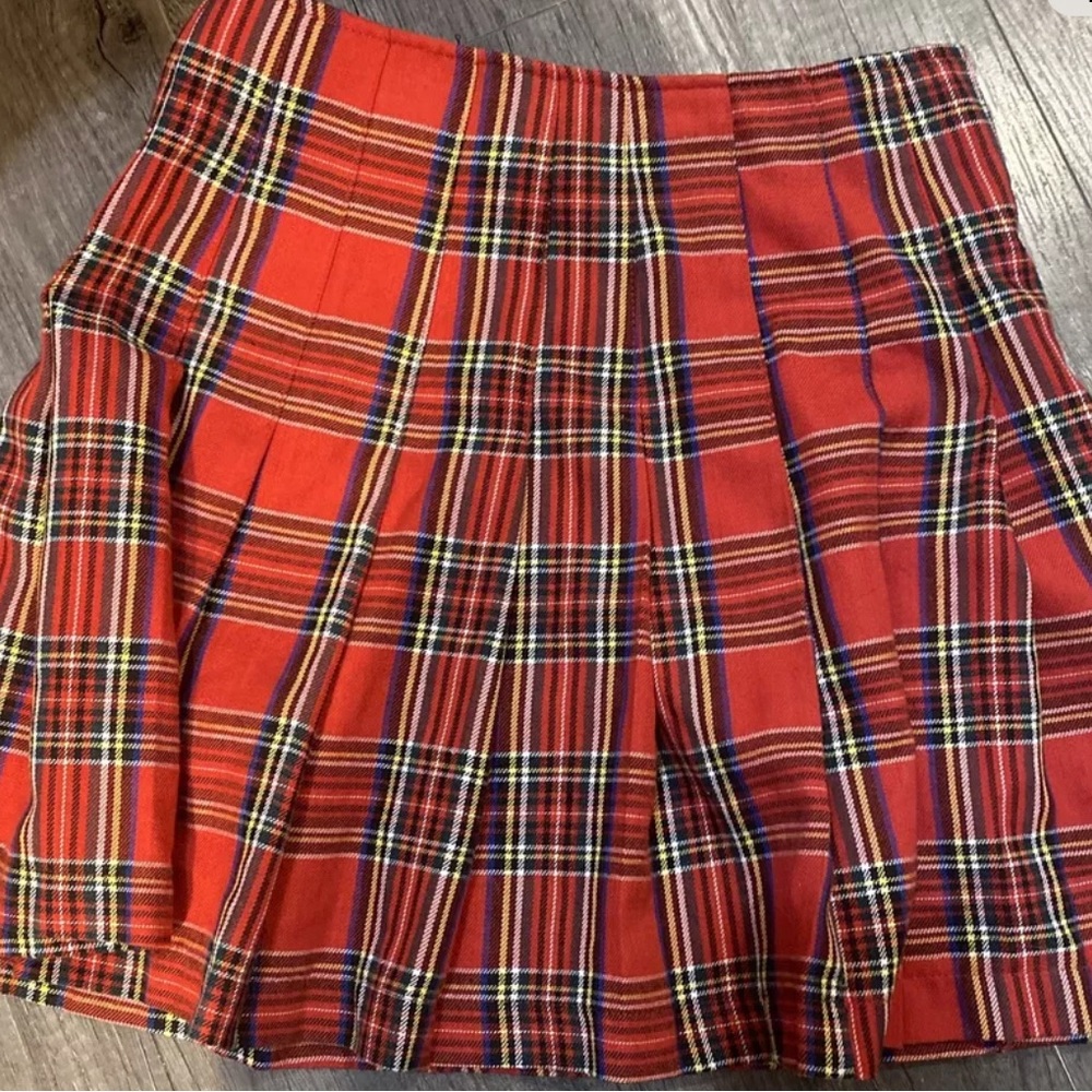 Women’s Kilt Type Skirt Red Size 7 Uniform Type